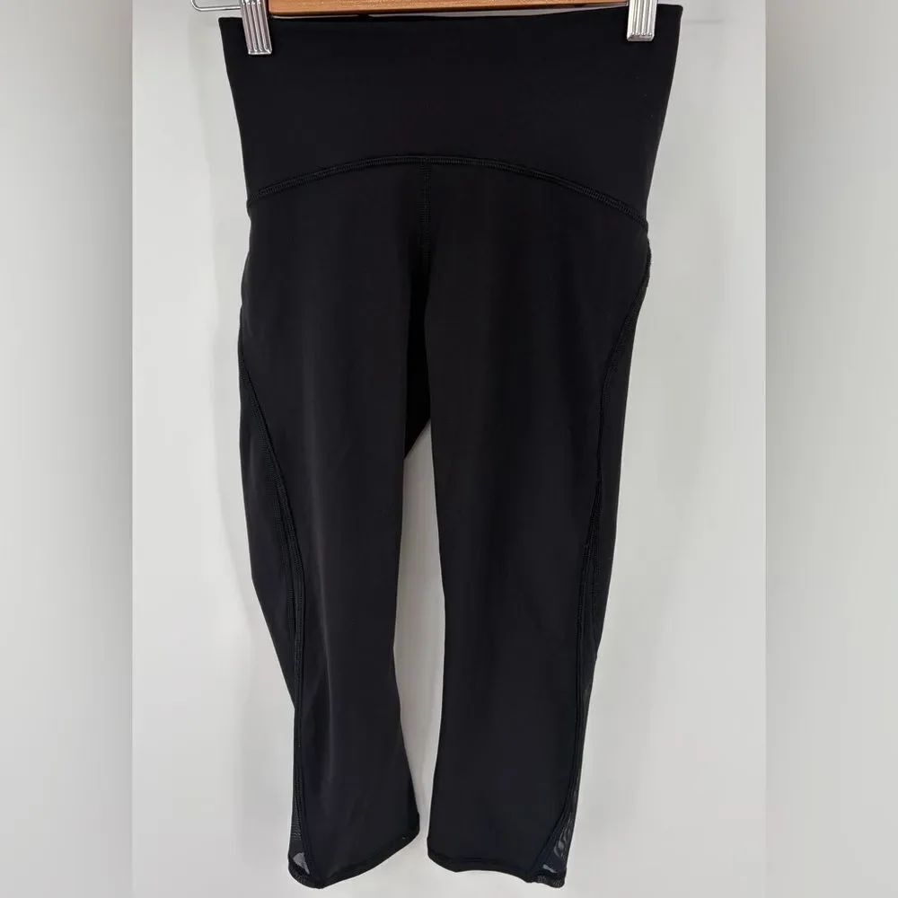 Lululemon women’s train times crop 17” black performance legging size 4